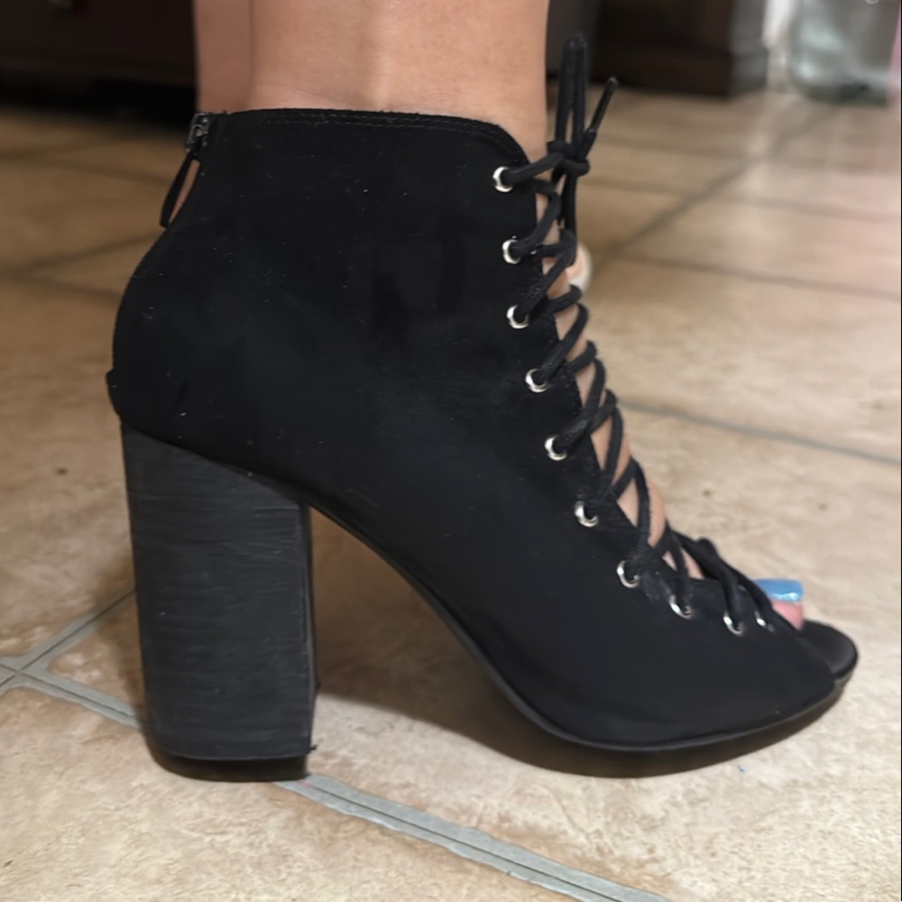 Chinese Laundry Black Lace Up Boots with Chunky Heel